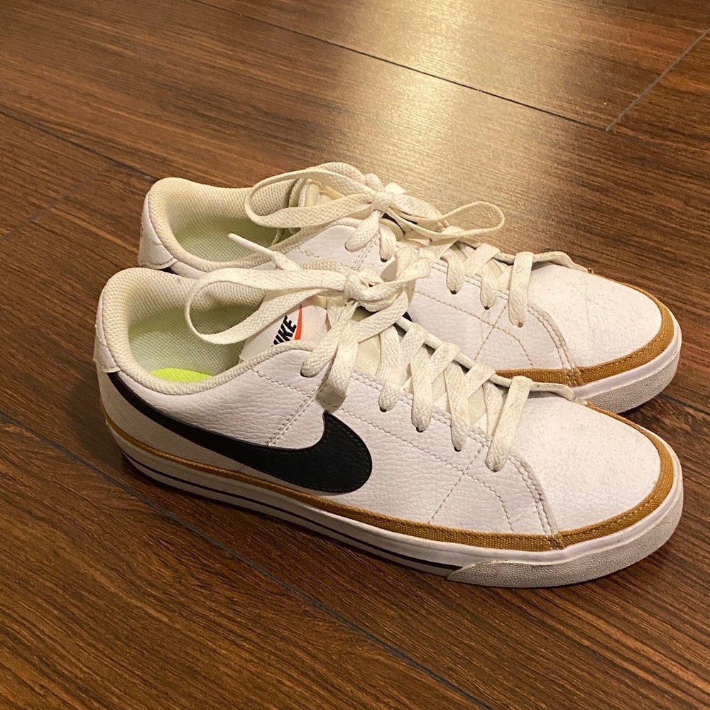 Nike Women’s Stylish Sneakers